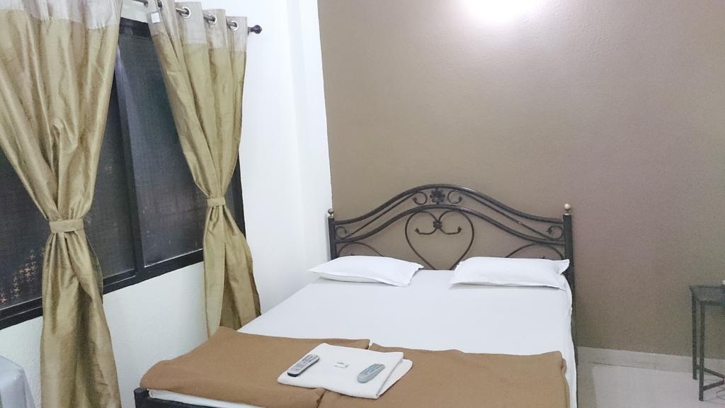 Hotel Preetam Aurangabad Zimmer foto