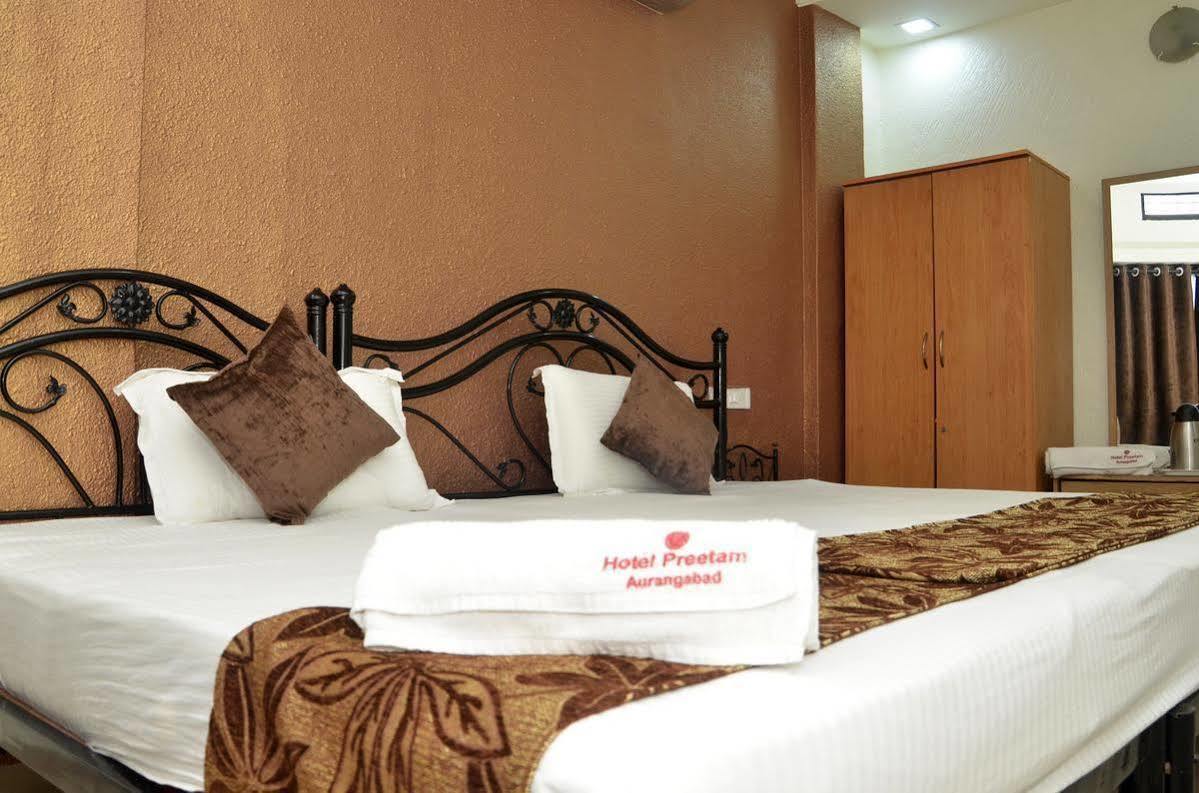 Hotel Preetam Aurangabad Exterior foto